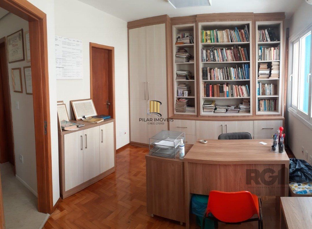 Excelente sala comercial no Centro/Indepêndencia com area privativa de 31m²