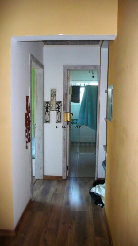 Casa Ampla com 2 pavimentos , grande pátio