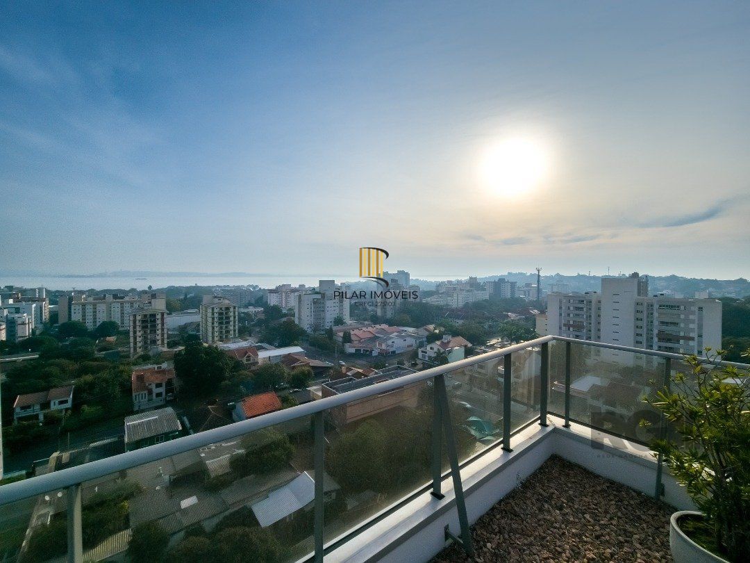 Apartamento com 145m² e 3 dormitórios no bairro Tristeza em PORTO ALEGRE para Comprar