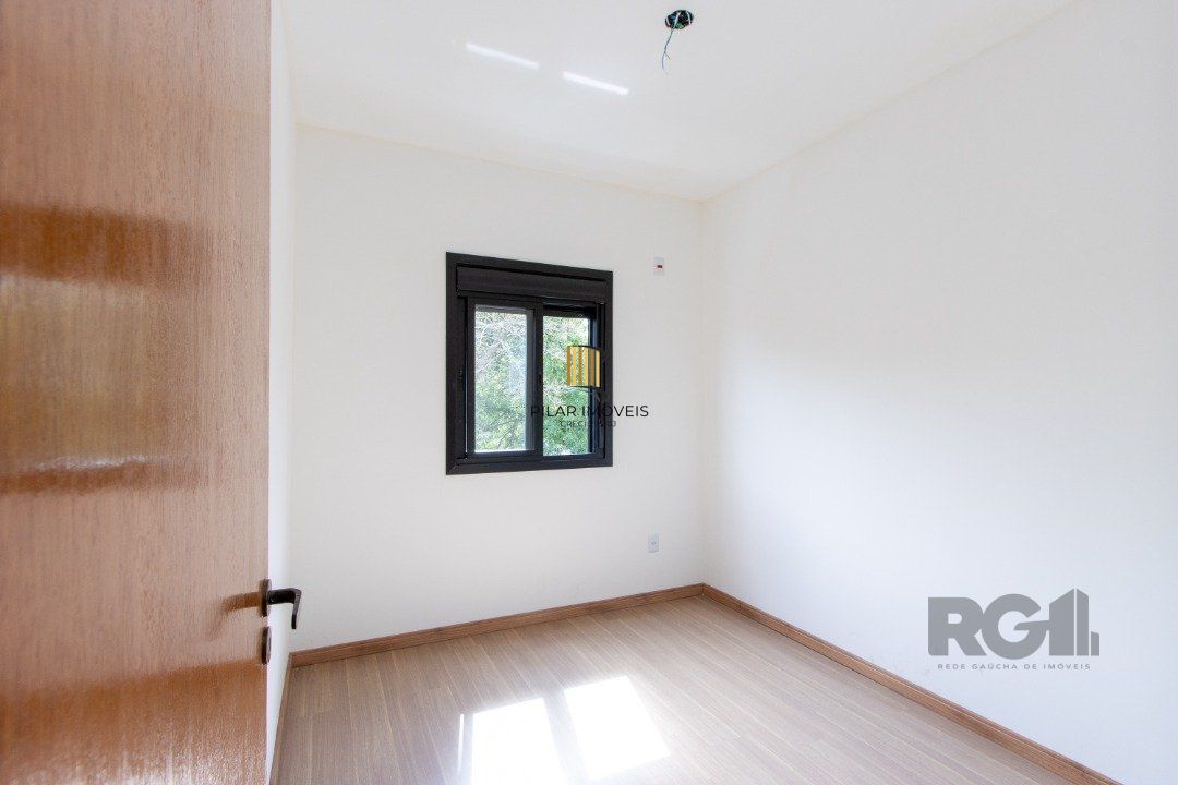Sobrado novo  no Bairro Tristeza,