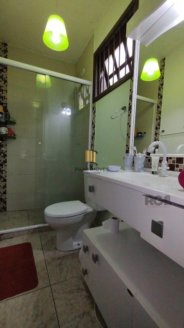 Sobrado, 5 quartos, 2 suites, pátio, 3 vagas - Bairro Vila Nova