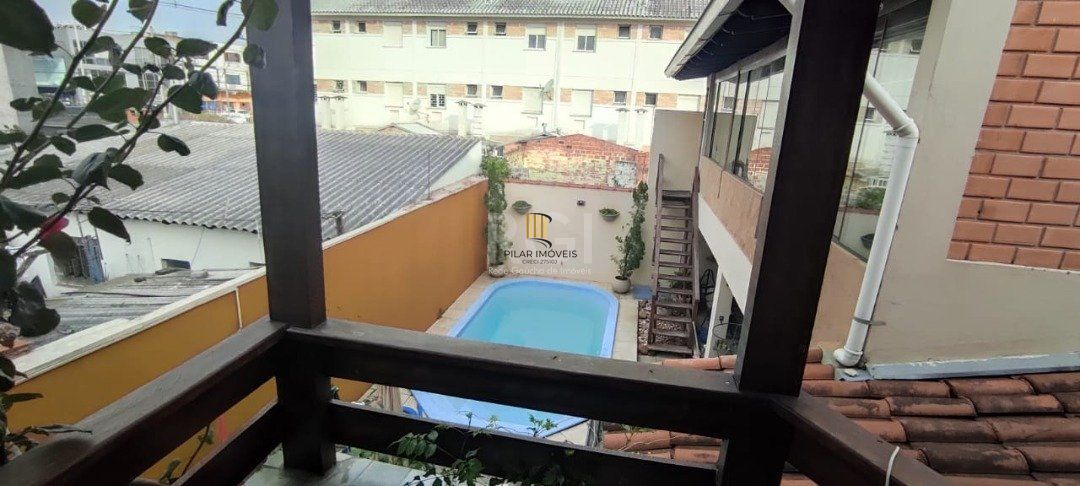 Casa para Venda - 250m², 3 dormitórios, sendo 1 suites, 2 vagas - Ipanema