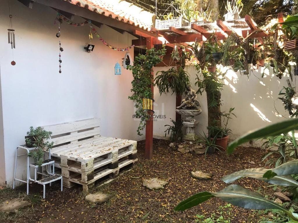 Casa Condominio para Venda - 216m², 3 dormitórios, sendo 1 suites, 2 vagas - Tristeza