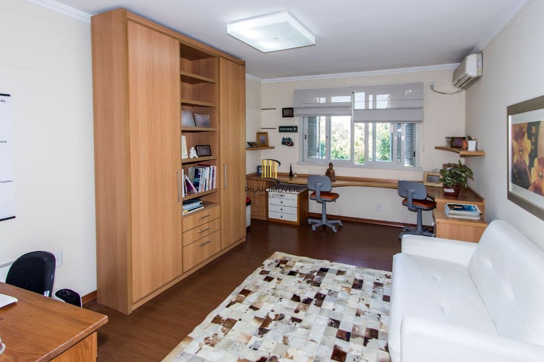 Casa para Venda - 393.58m², 4 dormitórios, sendo 2 suites, 6 vagas - Vila Assunção