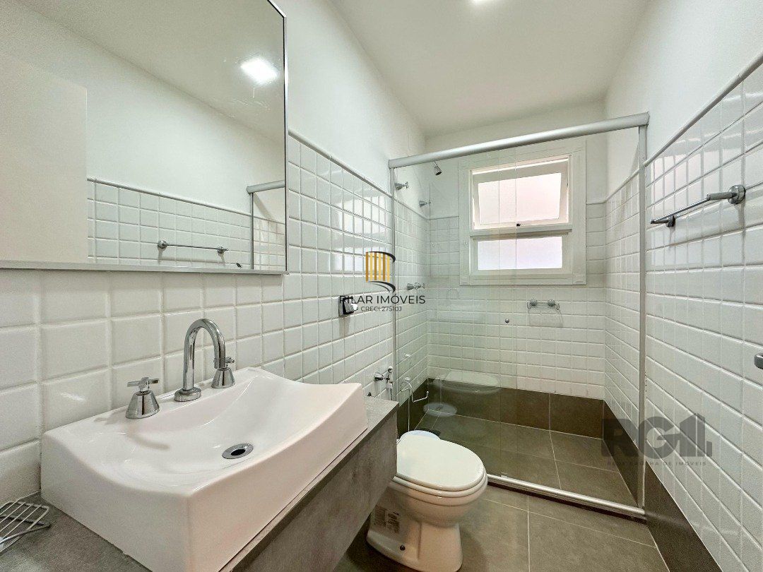 Casa de Condomínio 4 dormitórios no bairro Atlântida