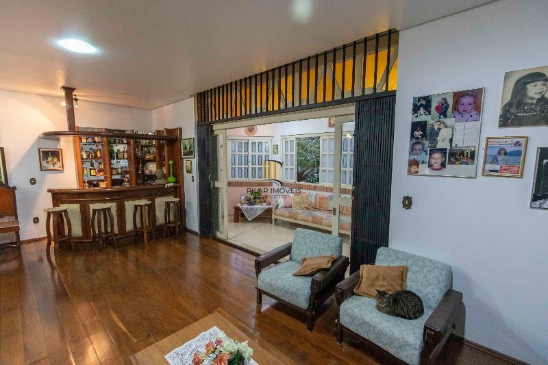 Casa para Venda - 231.72m², 4 dormitórios, sendo 1 suites, 3 vagas - Tristeza