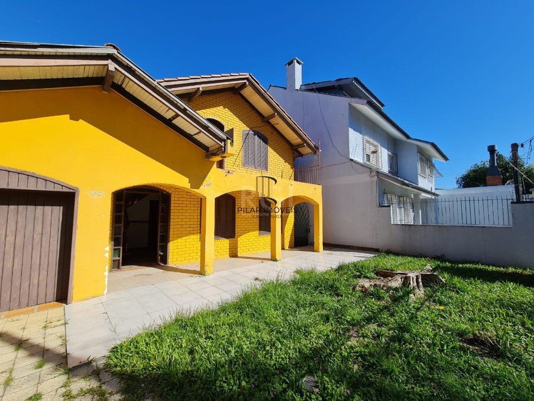 Casa para Venda - 220m², 3 dormitórios, Nonoai