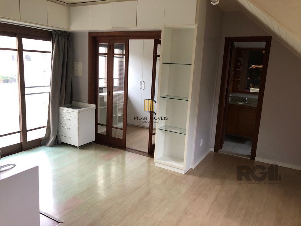Casa de Condomínio 4 dormitórios no bairro Vila Assunção