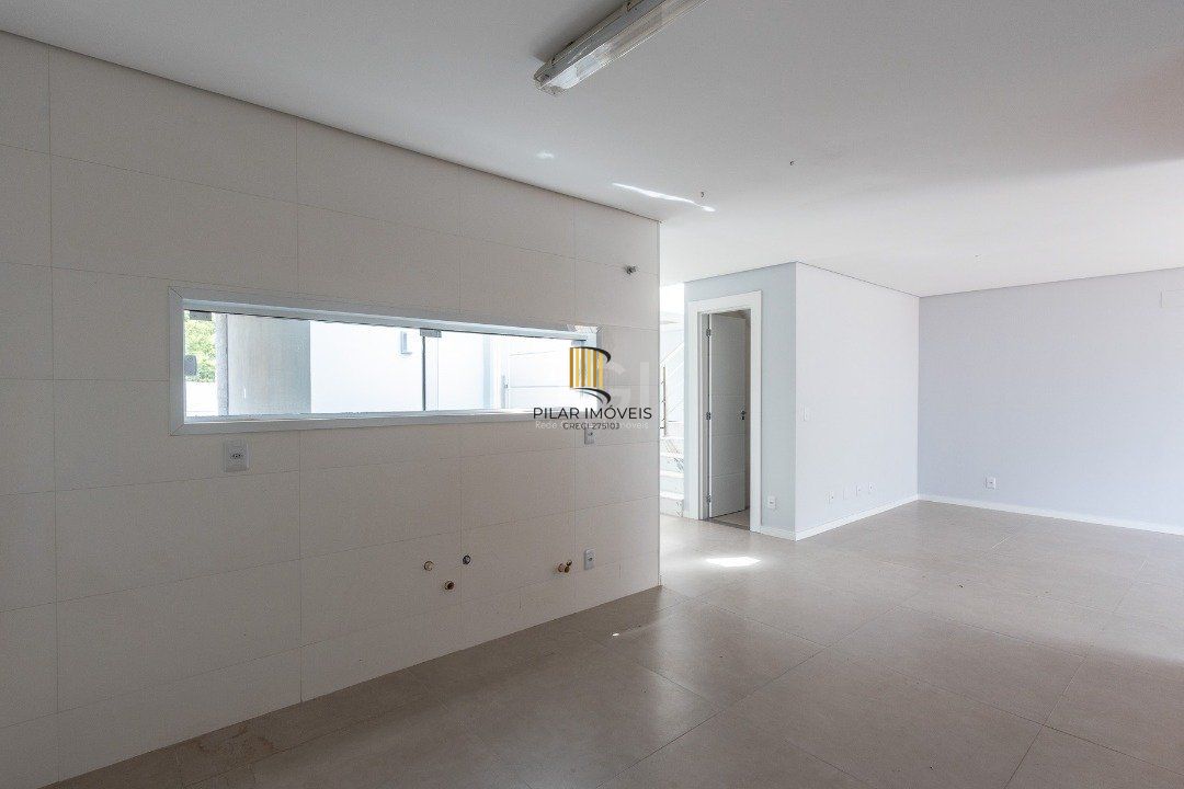 Casa Condominio para Venda - 219m², 3 dormitórios, sendo 1 suites, 2 vagas - Vila Nova
