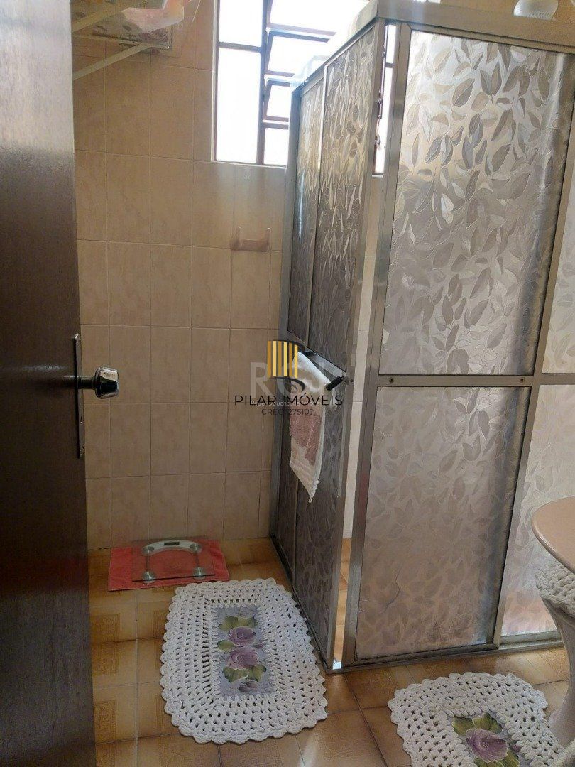 Casa para Venda - 347m², 5 dormitórios, sendo 2 suites, 2 vagas - Tristeza