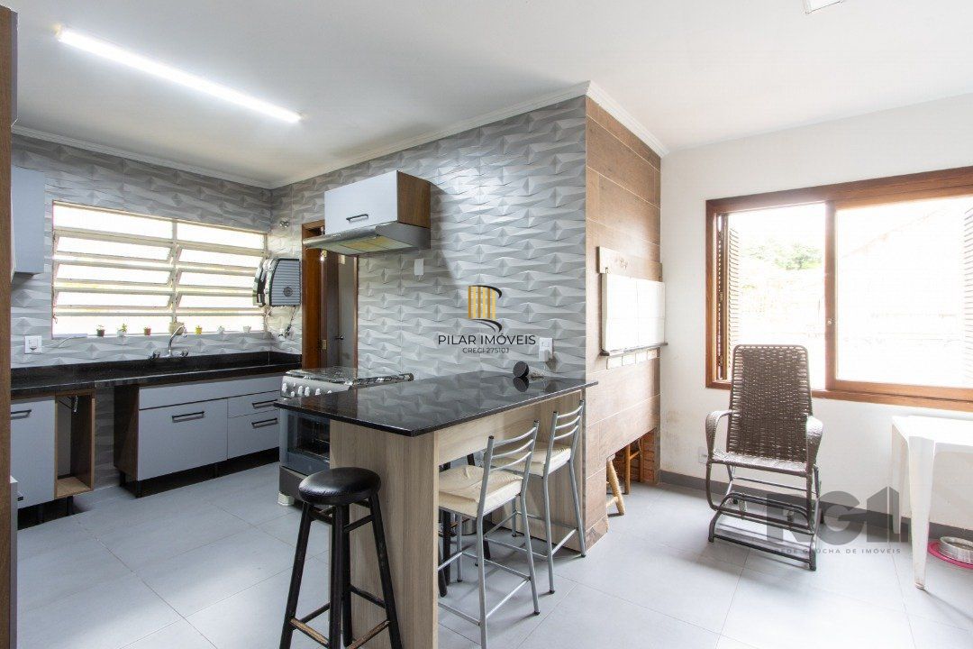 Casa ampla à venda em Santa Tereza - Porto Alegre