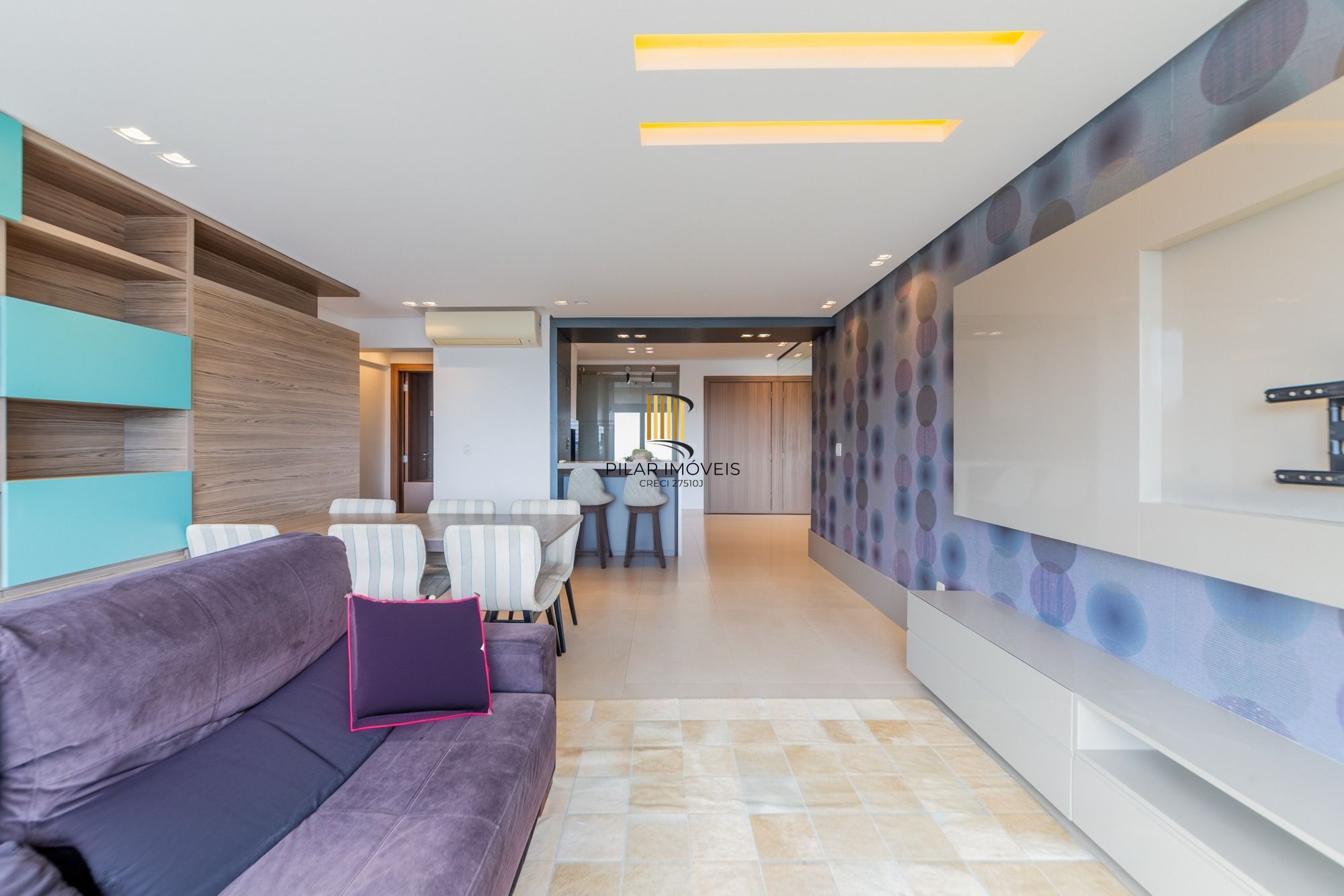Apartamento semimobiliado, com 94m privativos, 2 suites e 3 vagas de garagem