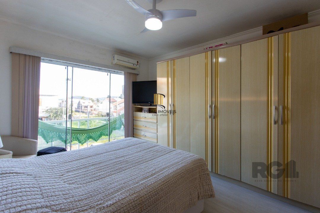 Casa para Venda - 204m², 3 quartos, 2 suites, 1 vaga - Caminhos do Sol - Guarujá