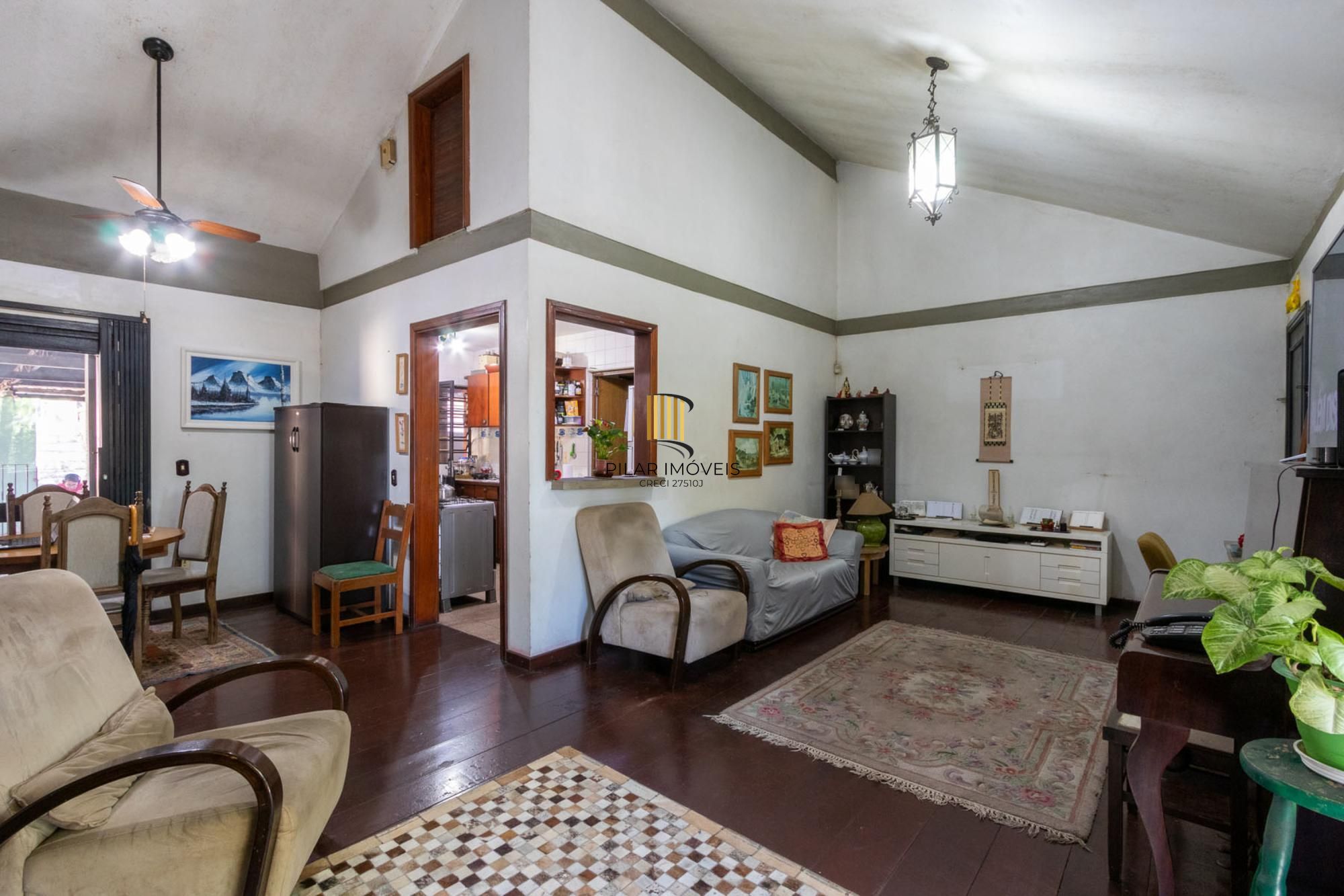 Casa para Venda - 286.28m², 2 dormitórios, sendo 1 suites, 3 vagas - Santa Tereza