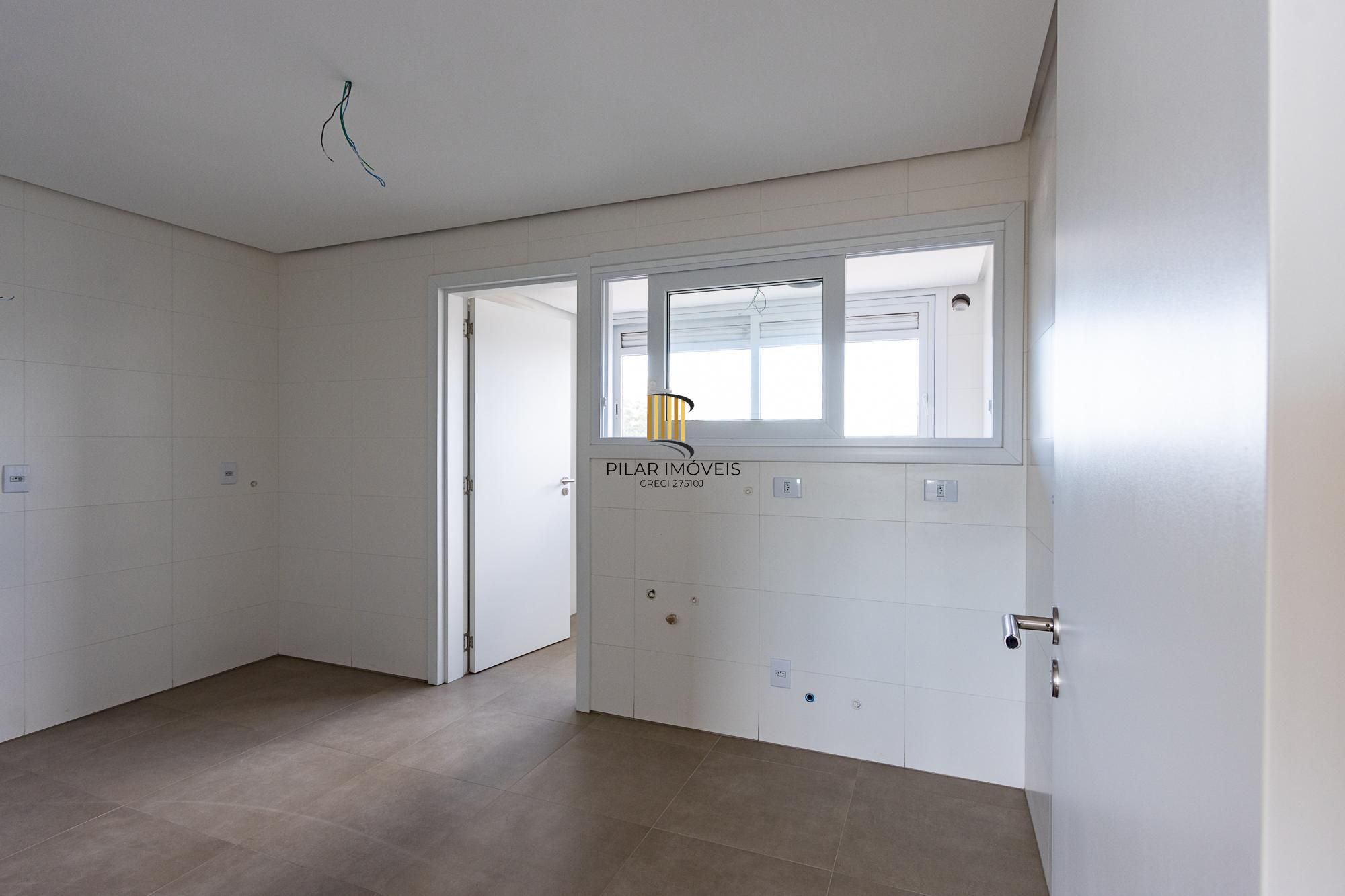 Apartamento de 3 dormitórios, 3 suítes, e 4 vagas, no bairro Jardim Lindoia