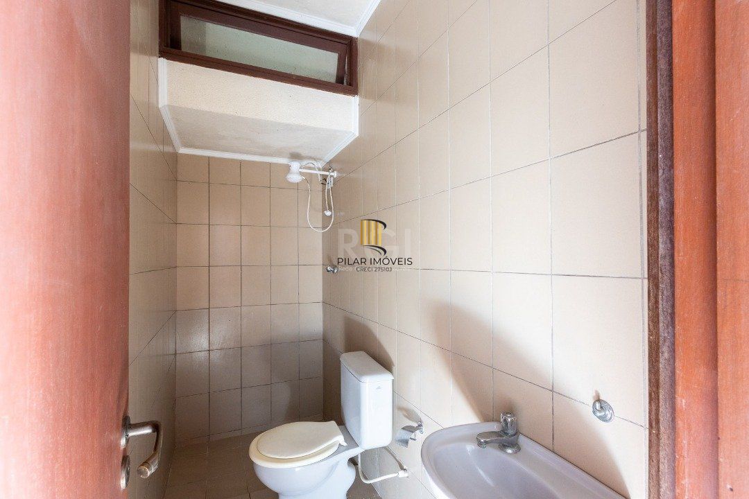 Casa para Venda - 280m², 3 dormitórios, sendo 1 suites, 2 vagas - Espirito Santo