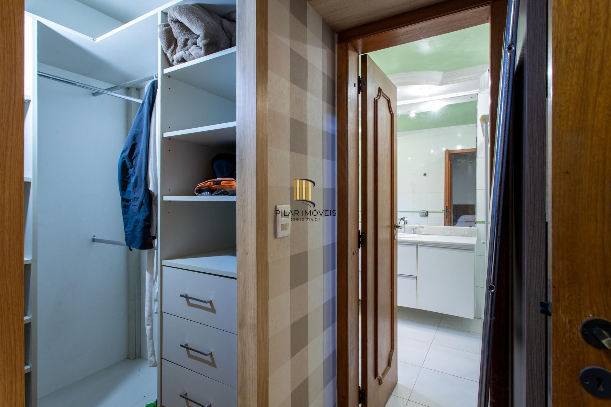 Casa em Condomínio à venda com 5 dormitórios, 565m² e 4 vagas no Condominio Jardim do Sol, Zona Sul de Porto Alegre