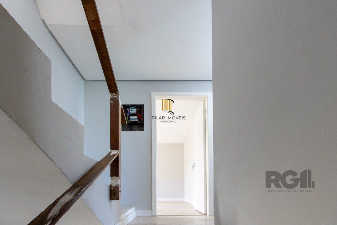 Sobrado novo,  4 quartos (1 suite), 440m² privativos - Bairro Guarujá