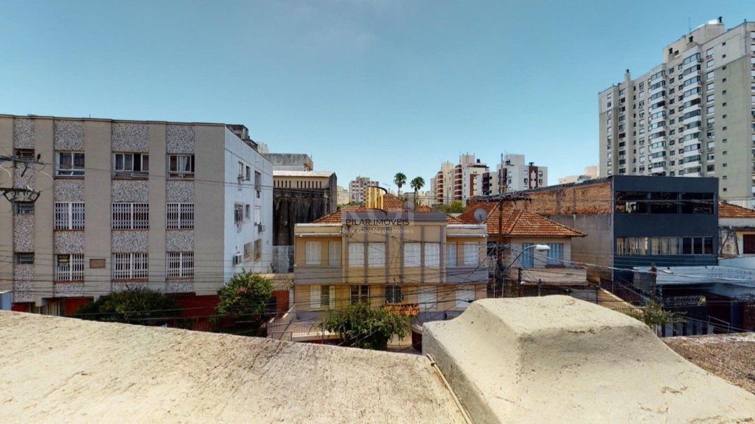 Casa para Venda - 130m², 3 dormitórios, sendo 1 suites, Cidade Baixa