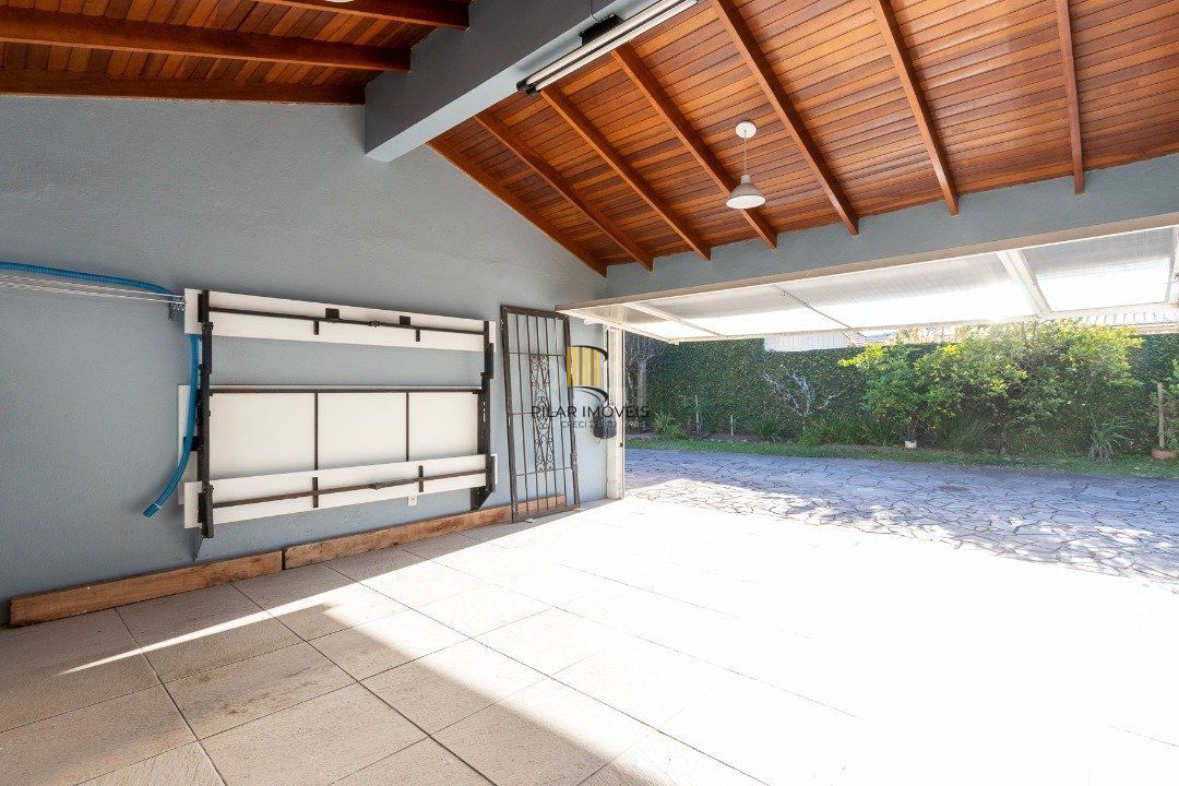 Casa Condominio para Venda - 240m², 4 dormitórios, sendo 1 suites, 2 vagas - Ipanema