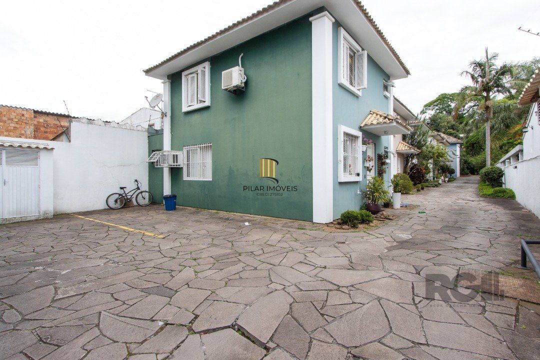 Casa de Condomínio 3 dormitórios no bairro Tristeza