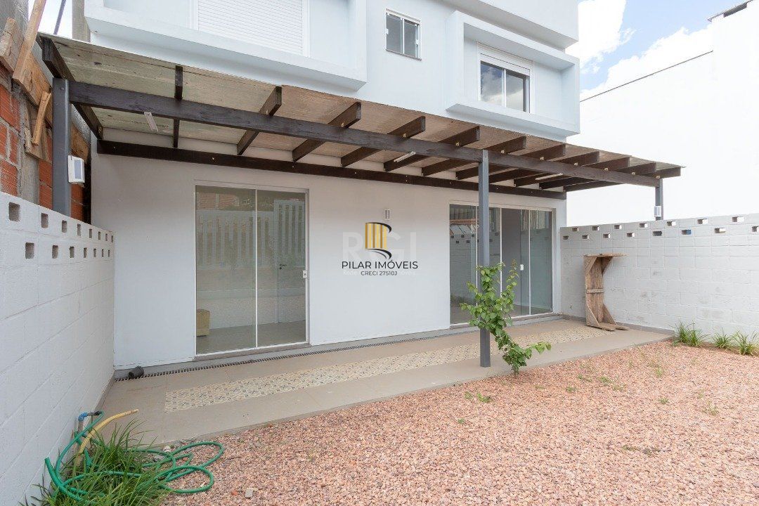 Casa Condominio para Venda - 219m², 3 dormitórios, sendo 1 suites, 2 vagas - Vila Nova