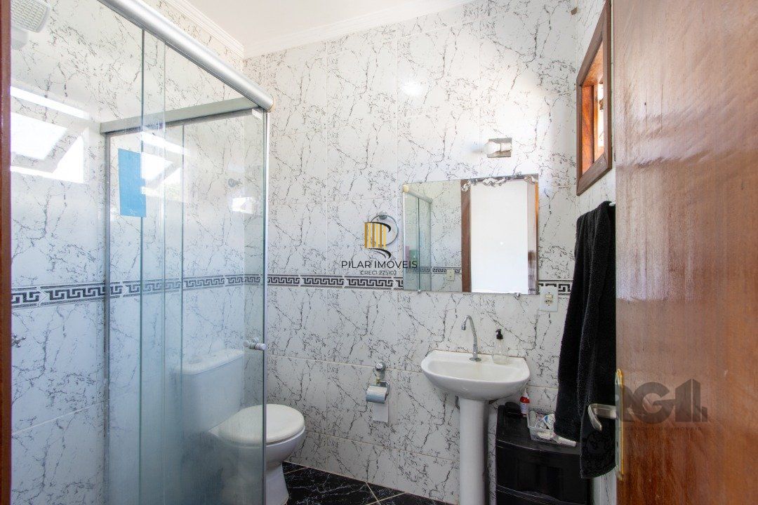 Casa para Venda - 135m², 3 dormitórios, sendo 1 suites, Hípica