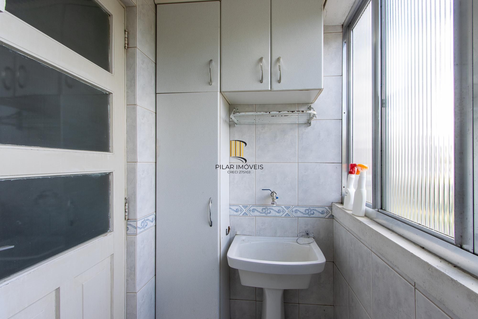 Apartamento reformado, desocupado, 1 dormitório (suite) - Bairro Cavalhada