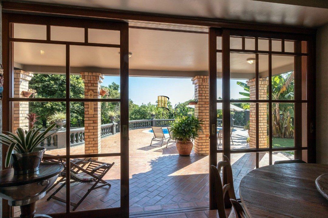 Casa Condominio para Venda - 559m², 4 dormitórios, sendo 3 suites, 3 vagas - Cavalhada
