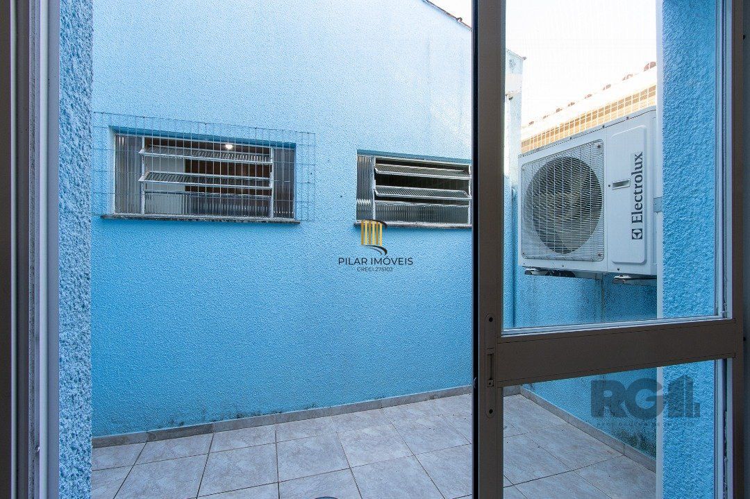 Casa 3 dormitórios no bairro Ipanema