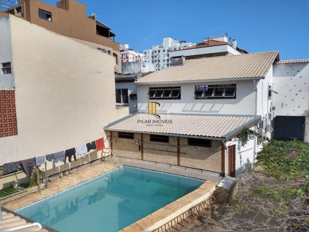 Casa para Venda - 322.4m², 2 dormitórios, 7 vagas - Cristal
