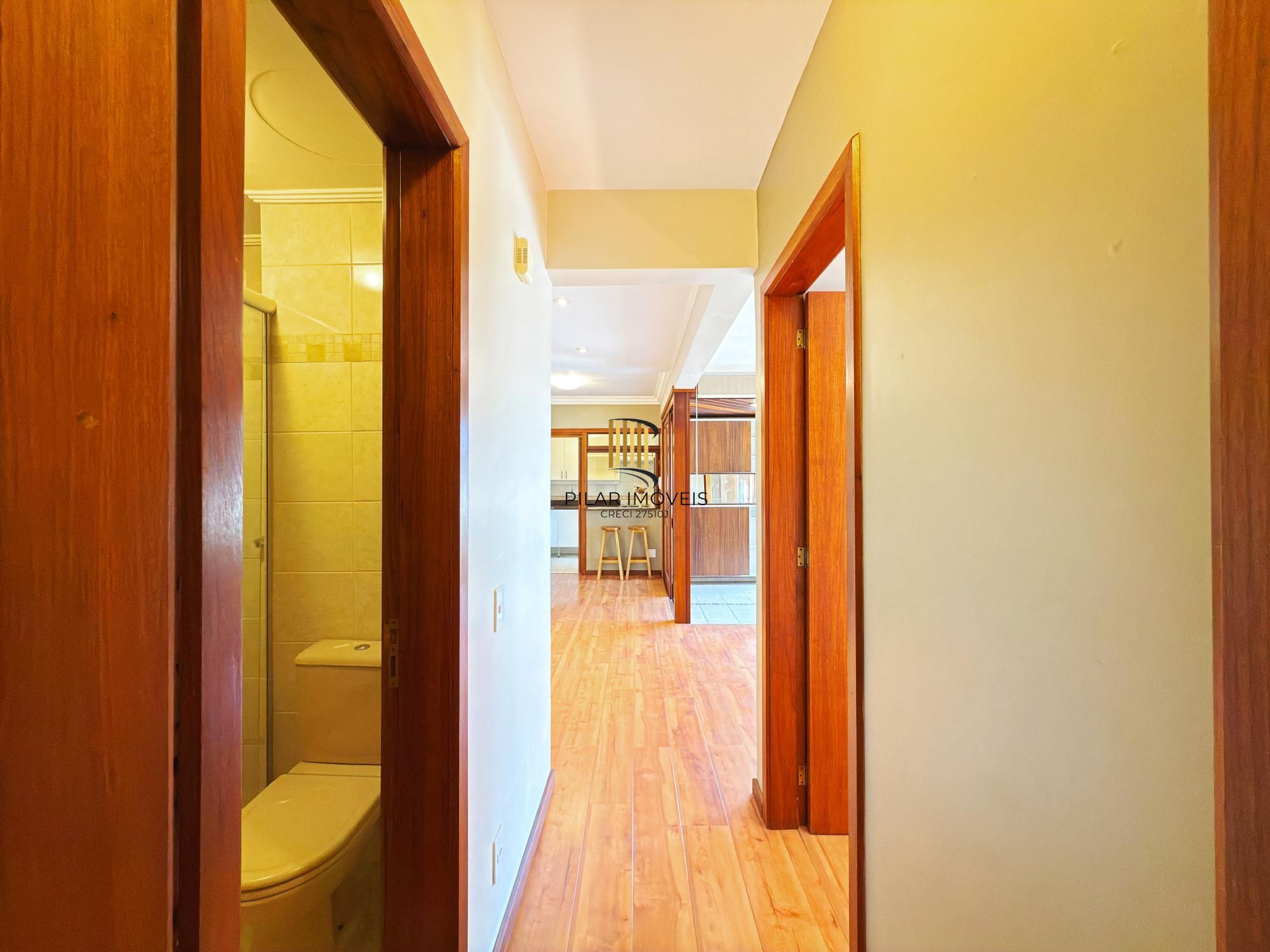 Apartamento desocupado, 2 quartos (1 suite), 2 vagas - Bairro Tristeza