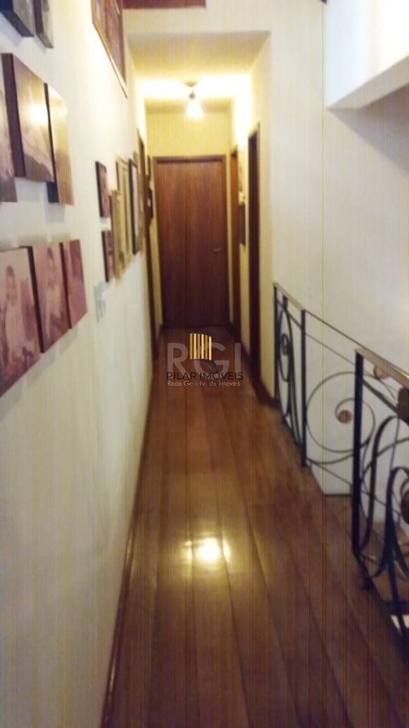 Casa para Venda - 432m², 3 dormitórios, 1 vaga - Tristeza