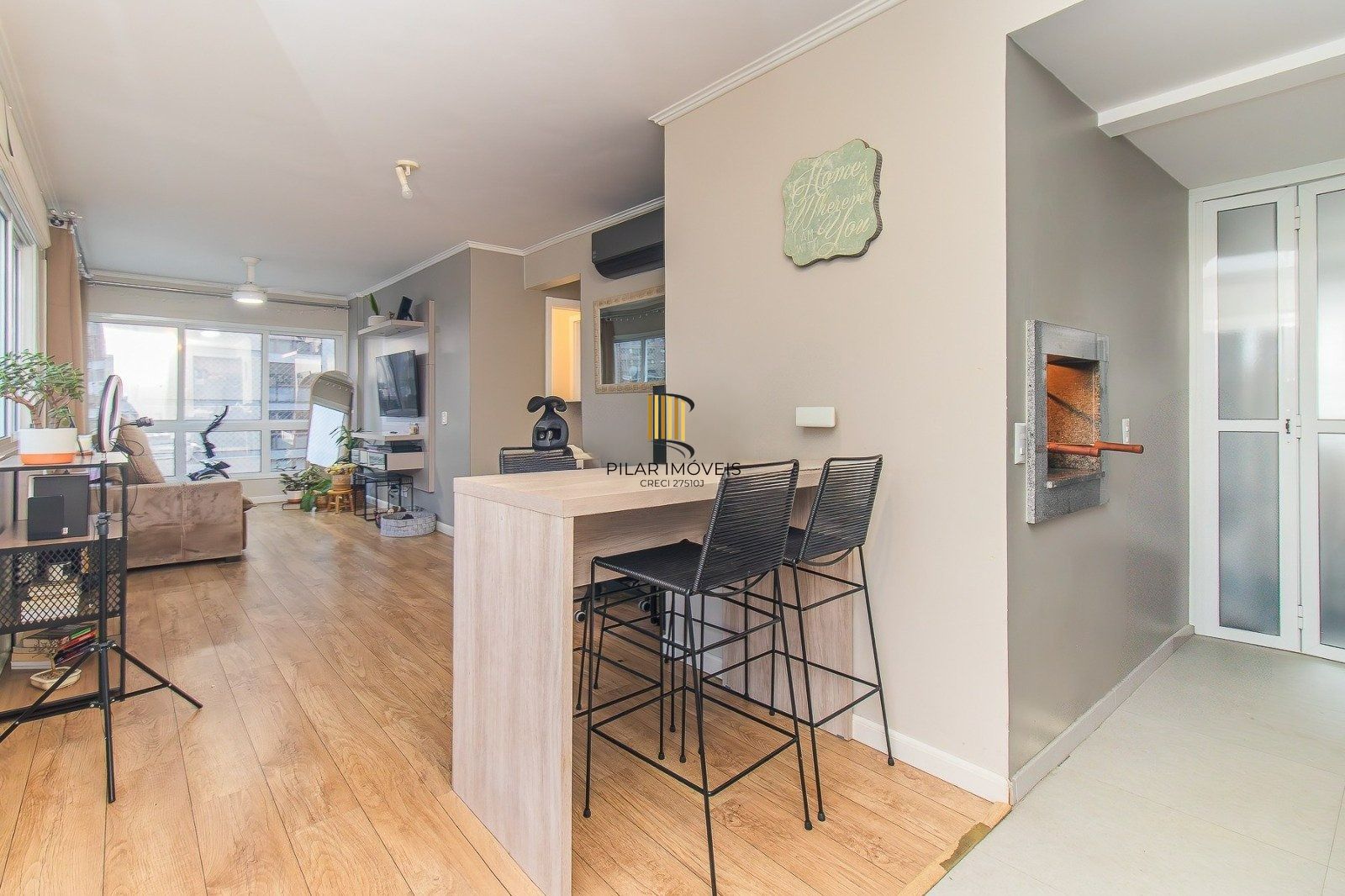 Apartamento com 2 suíteS, 2 vagas e churrasqueira