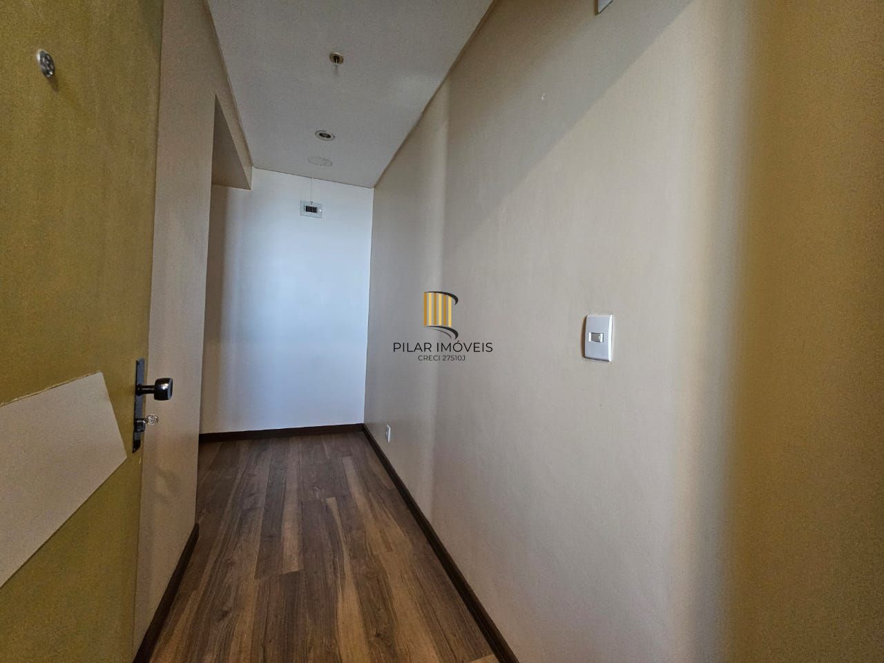 Sala comercial para locação no bairro Moinhos de vento