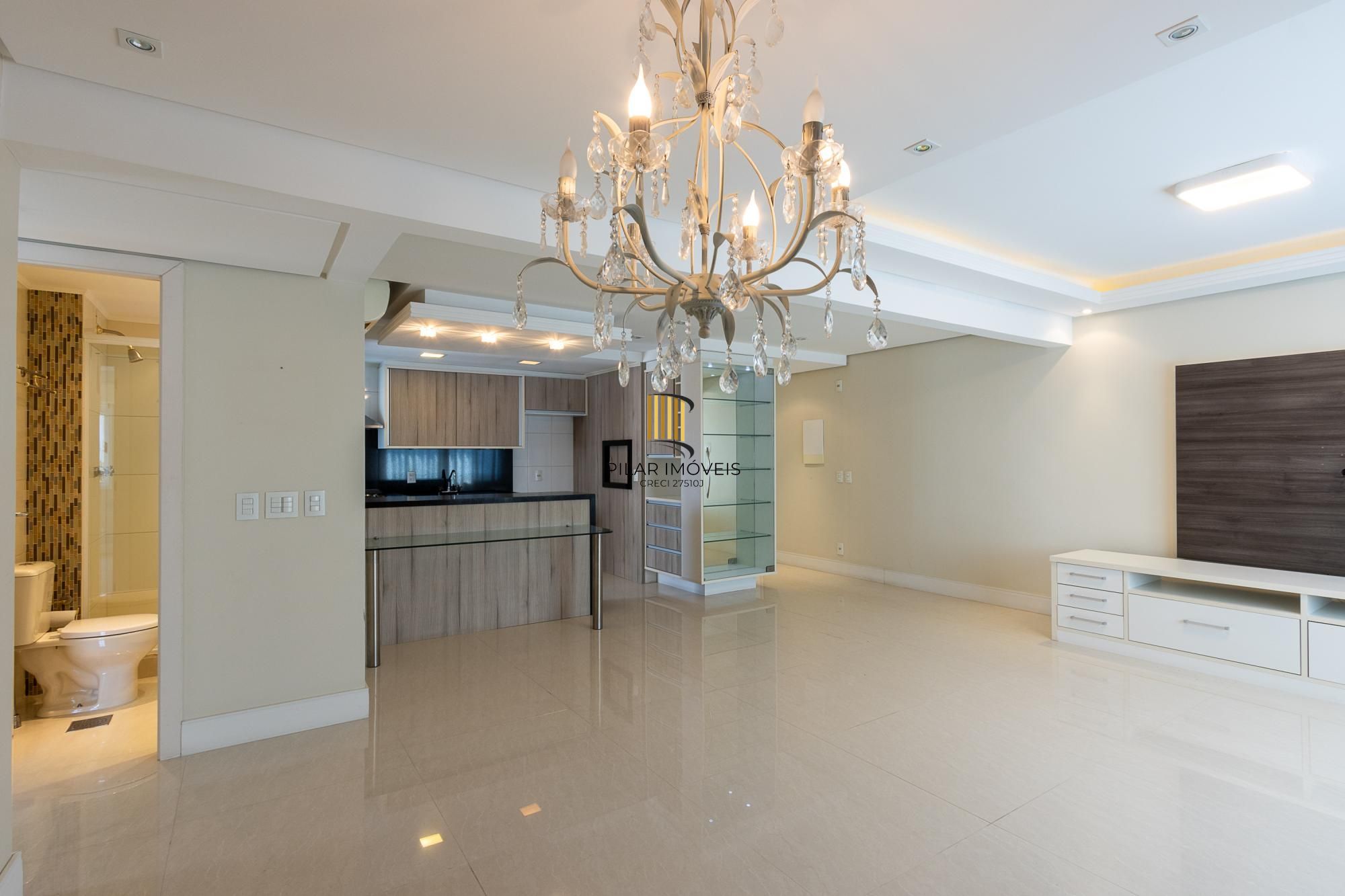 Apartamento de 3 dormitórios, 1 suíte e 2 vagas escrituradas no bairro Tristeza.