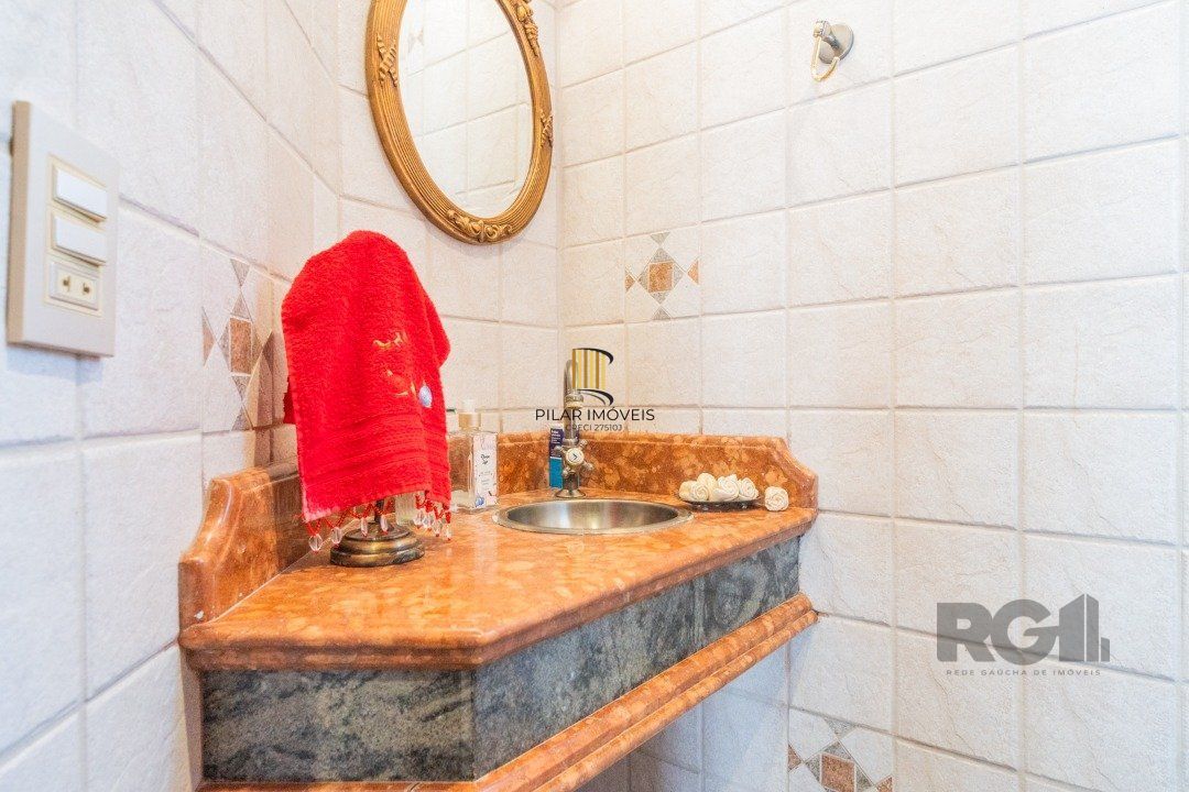 Apartamento amplo de 191m² privativos reformado