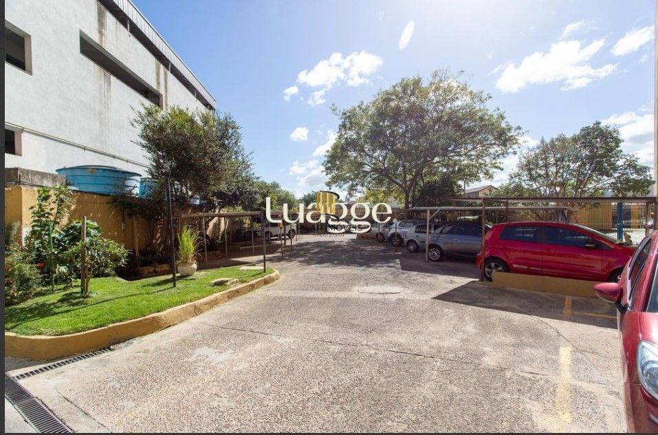 Box coberto no Cond Santos Dumont