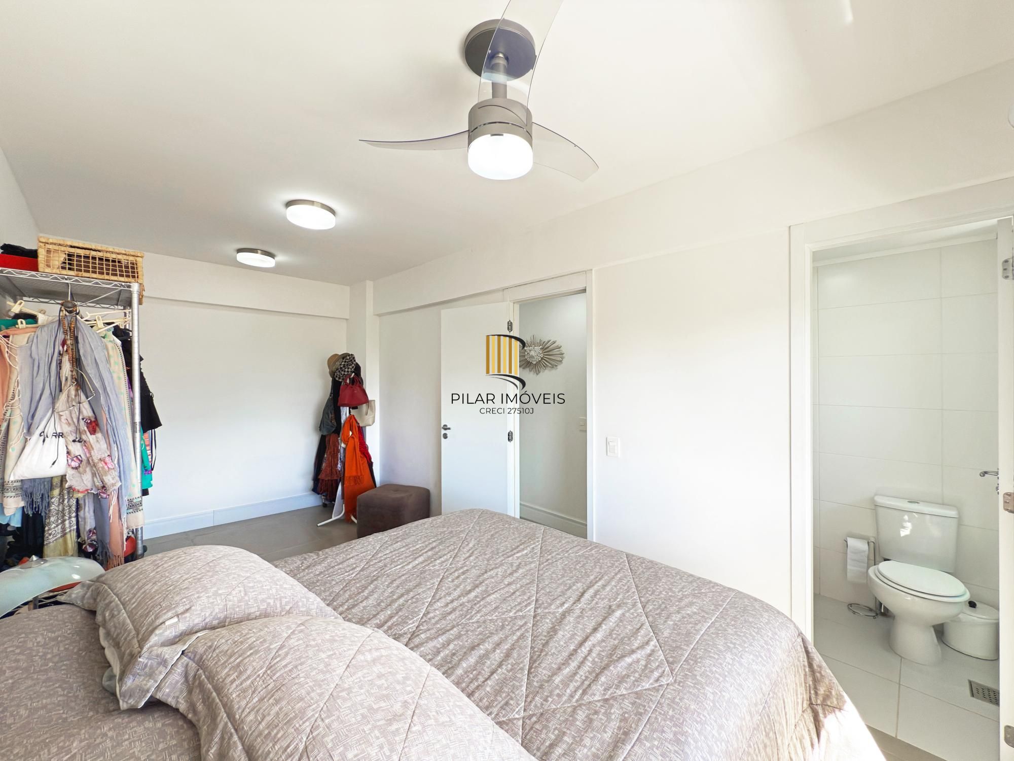 Apartamento 03 Suítes bairro Cristal, 88,97m² de área privativa, semimobiliada e 02 vagas de garagens cobertas.