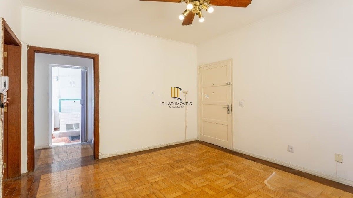 Apartamento de 1 quarto à venda no Edifício Britânia na Avenida Independência em Porto Alegre – 45,24 m² Privativos e Portaria 24h