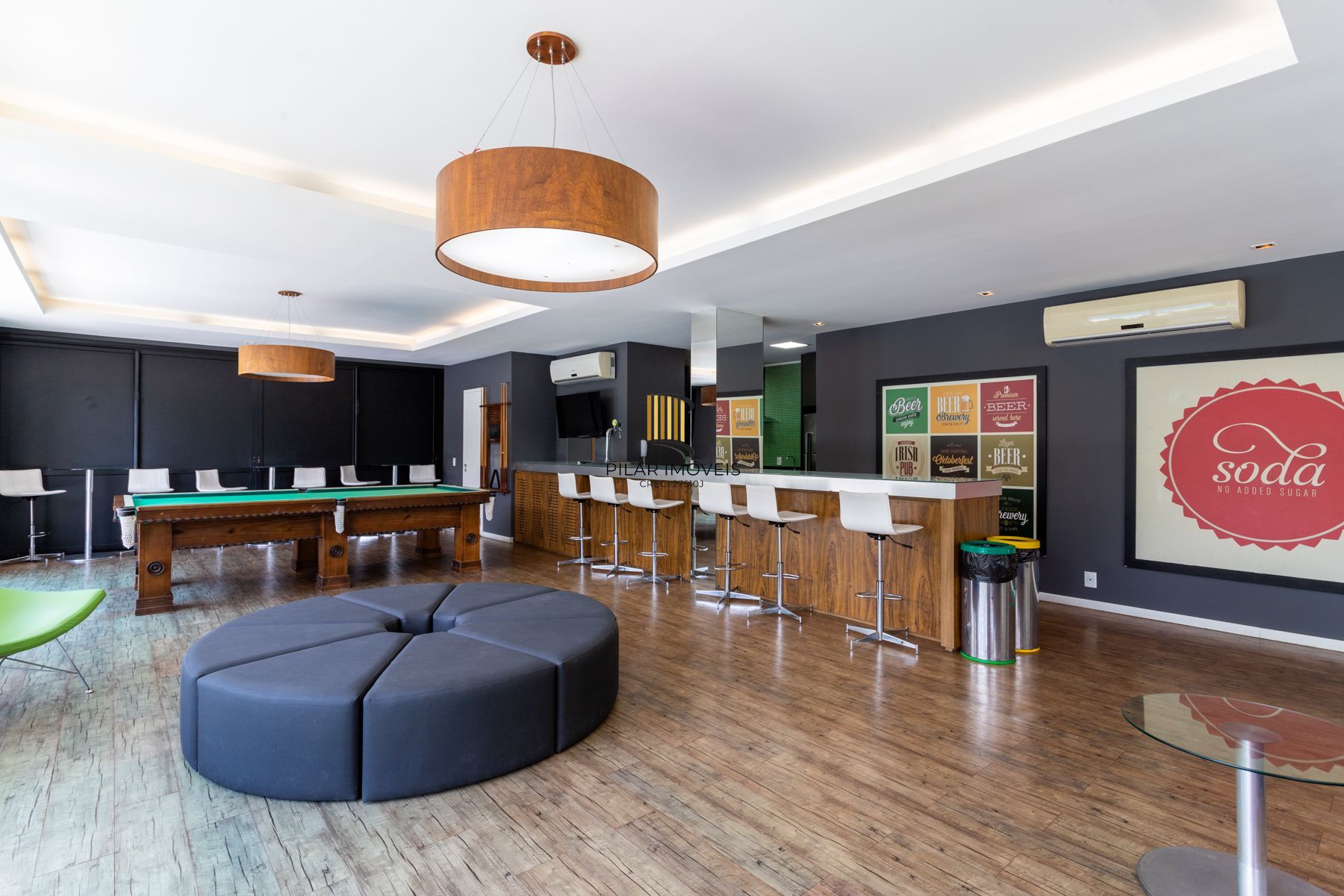 Apartamento com 2 quartos e 65m² à venda em Tristeza, Porto Alegre.