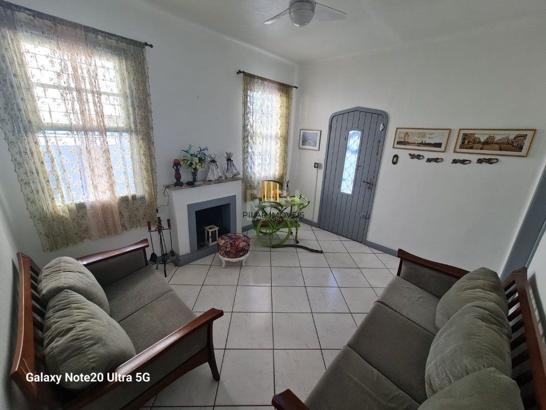 Casa 3 dormitórios no bairro Nonoai