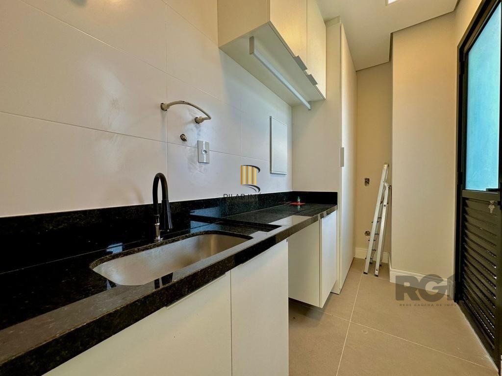 Casa 4 Dormitório(s) Bairro Atlântida