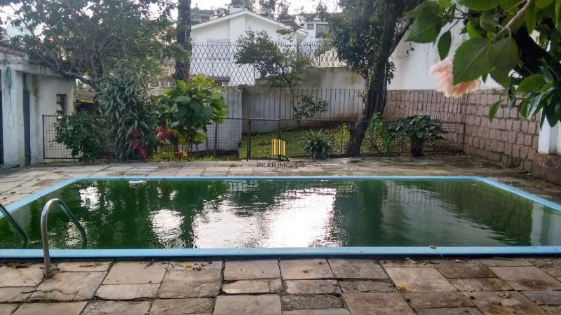 Casa para Venda - 320m², 3 dormitórios, sendo 1 suites, 4 vagas - Cristal