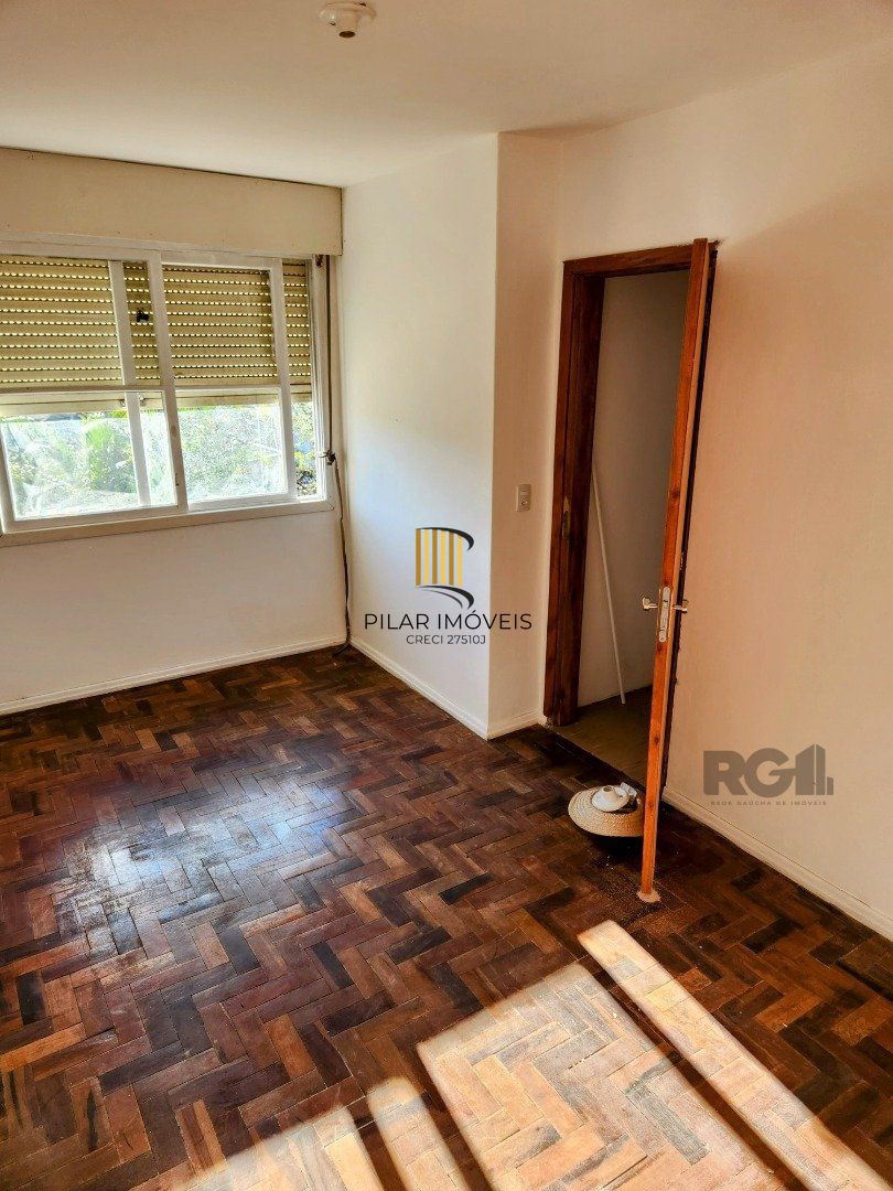 Casa 4 dormitórios no bairro Santa Tereza