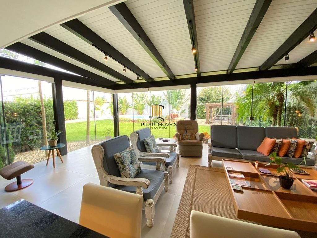 CASA EM ATLANTIDA COM 5 SUÍTES