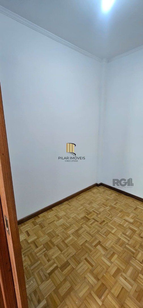 Casa 4 dormitórios no bairro Jardim Sabará