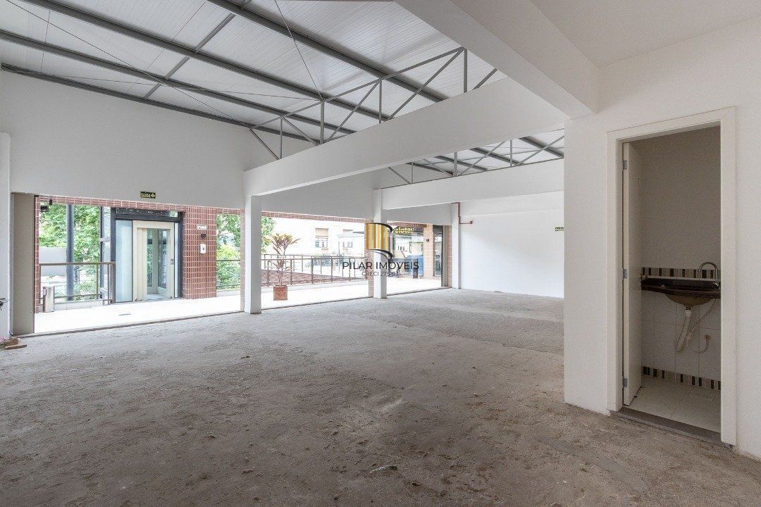 Loja para Venda - 98m², 0 dormitórios, Tristeza