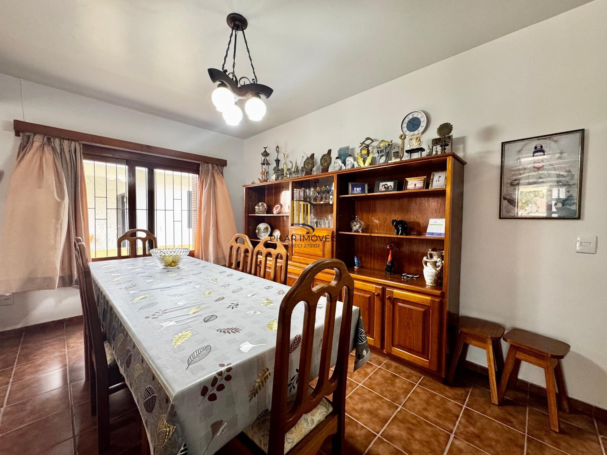 Casa 3 dormitórios no bairro Centro