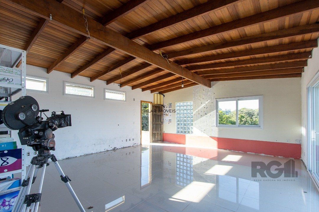 Casa para Venda - 380m², 4 dormitórios, sendo 1 suites, 4 vagas - Vila Assunção